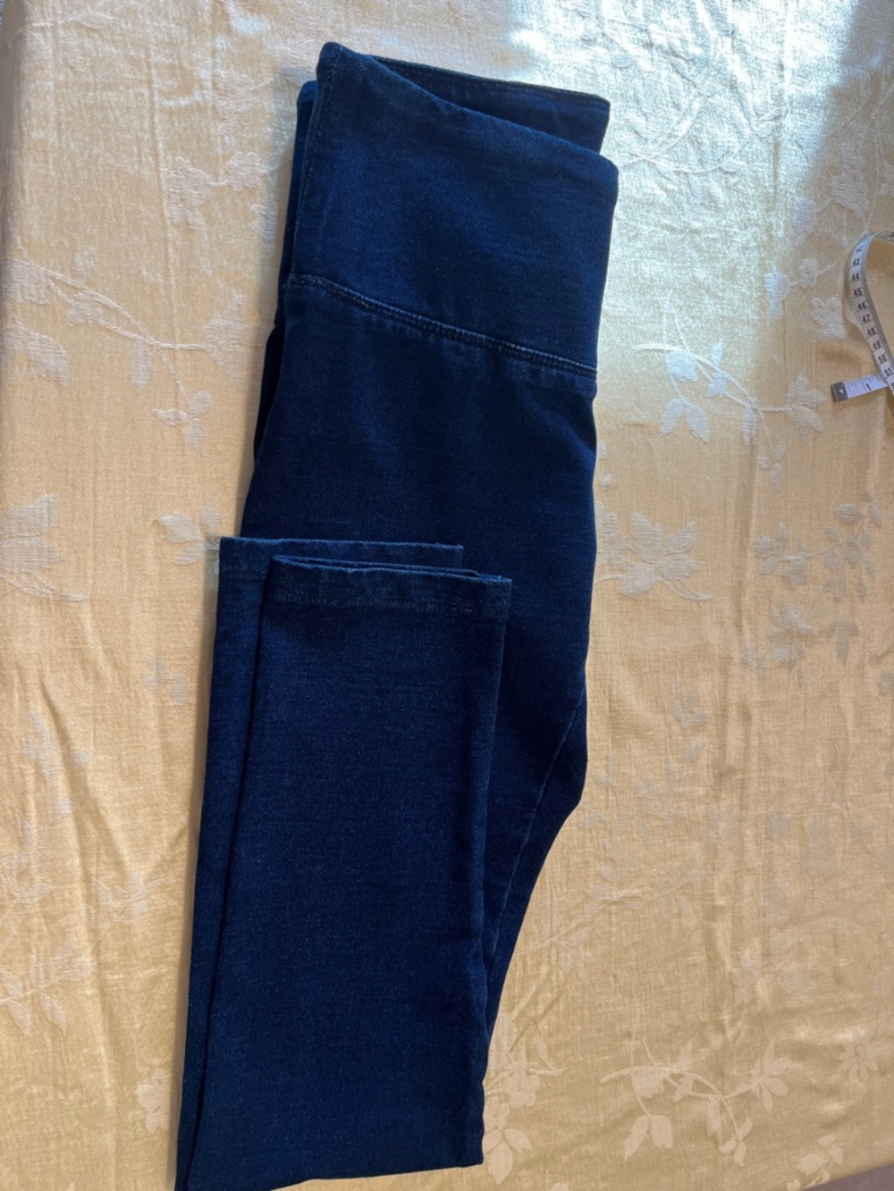 Women's Dark Indigo Stretch Jeggings - Sleek Pull-On Fit